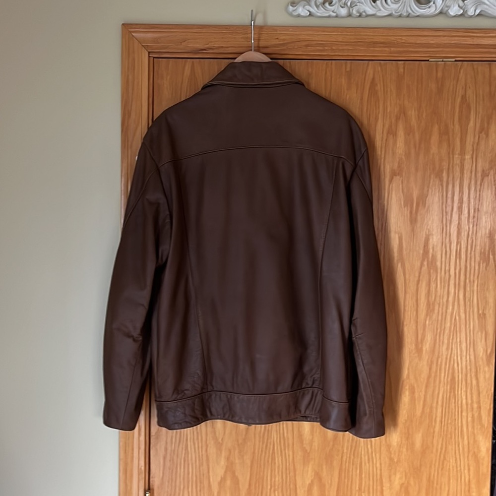 Wilson’s leather jacket - Picture 2 of 3